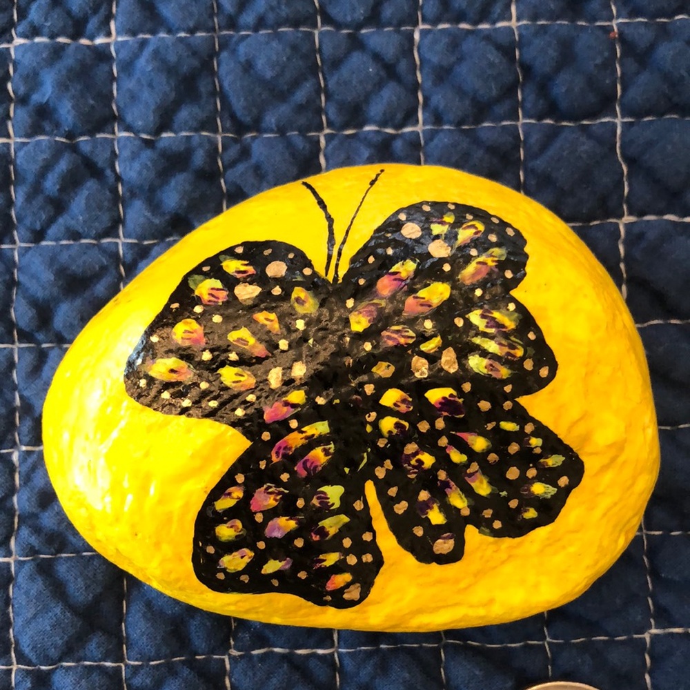 HAND PAINTED BUTTERFLY TOUCH OF SPRING ROCK - Picture 3 of 7
